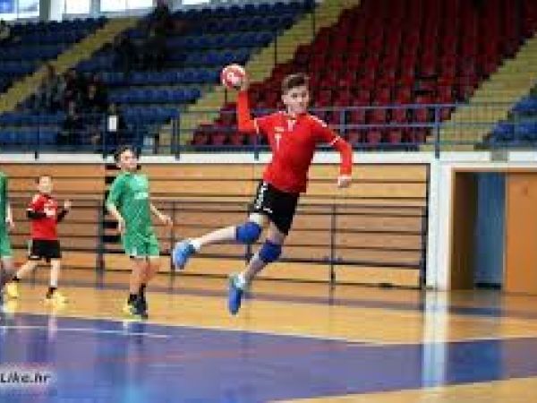 GOSPIĆKI RUKOMETAŠI ODLIČNOM IGROM U GOSTIMA DO NOVE  POBJEDE